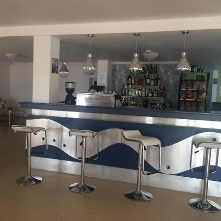 Marina فندق كيتن