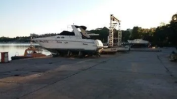 Marina Hotel