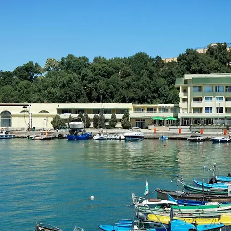 Hotel Marina 3*