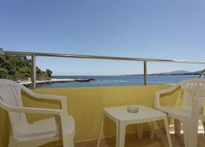 Marina Отель Китен