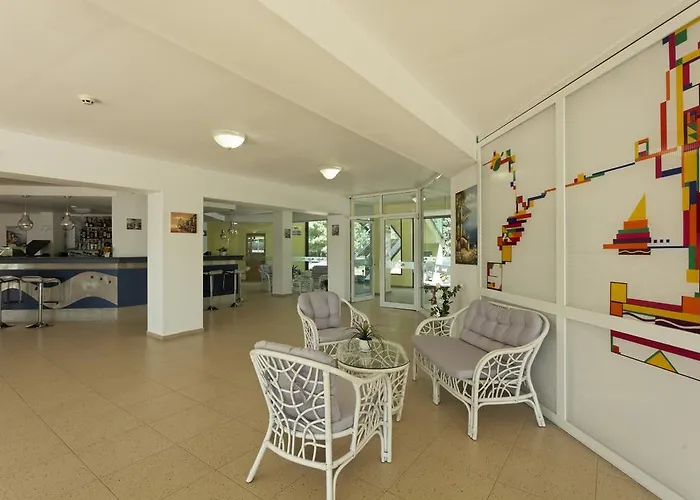 Отель Marina Китен