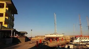 Отель Marina 3*