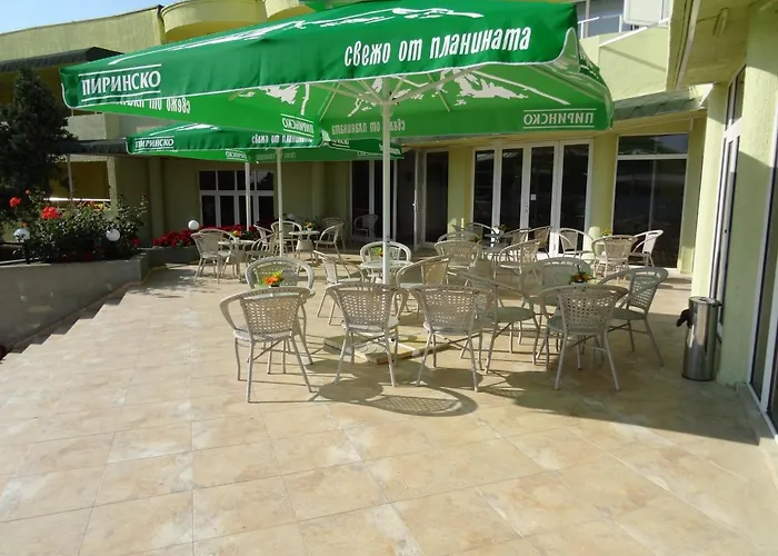 Отель Marina 3*