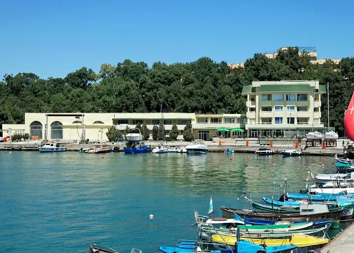 Hotel Marina 3*